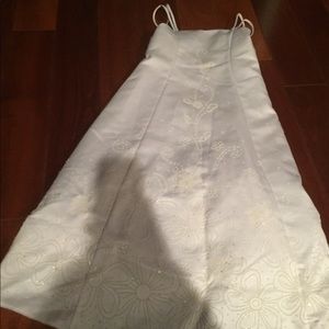 Kiki size 7/8 white formal dress